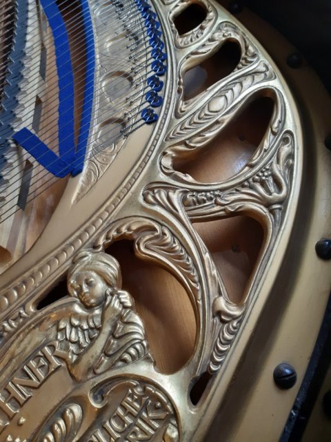 Blüthner Flügel 190