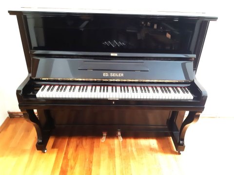 Seiler Klavier 128