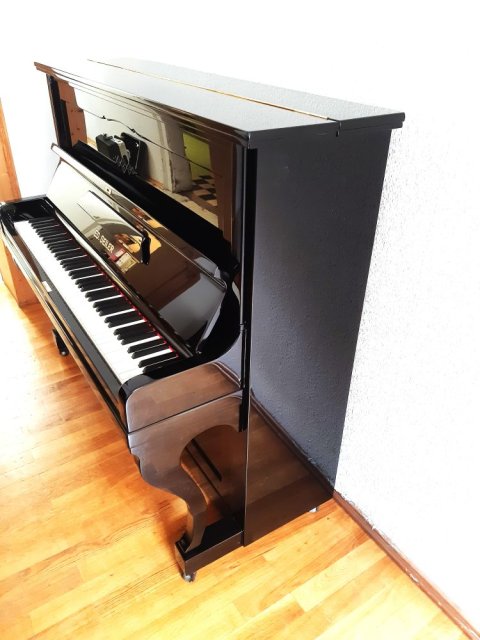 Seiler Klavier 128